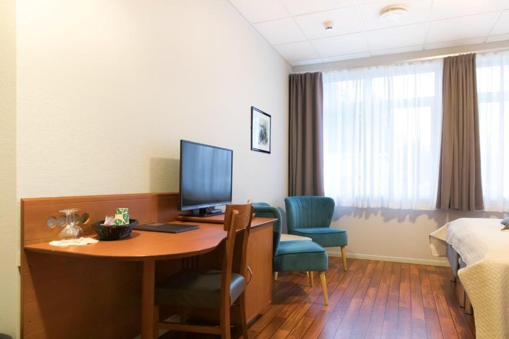 Aalesund Airport Hotel Ytterland Exterior photo